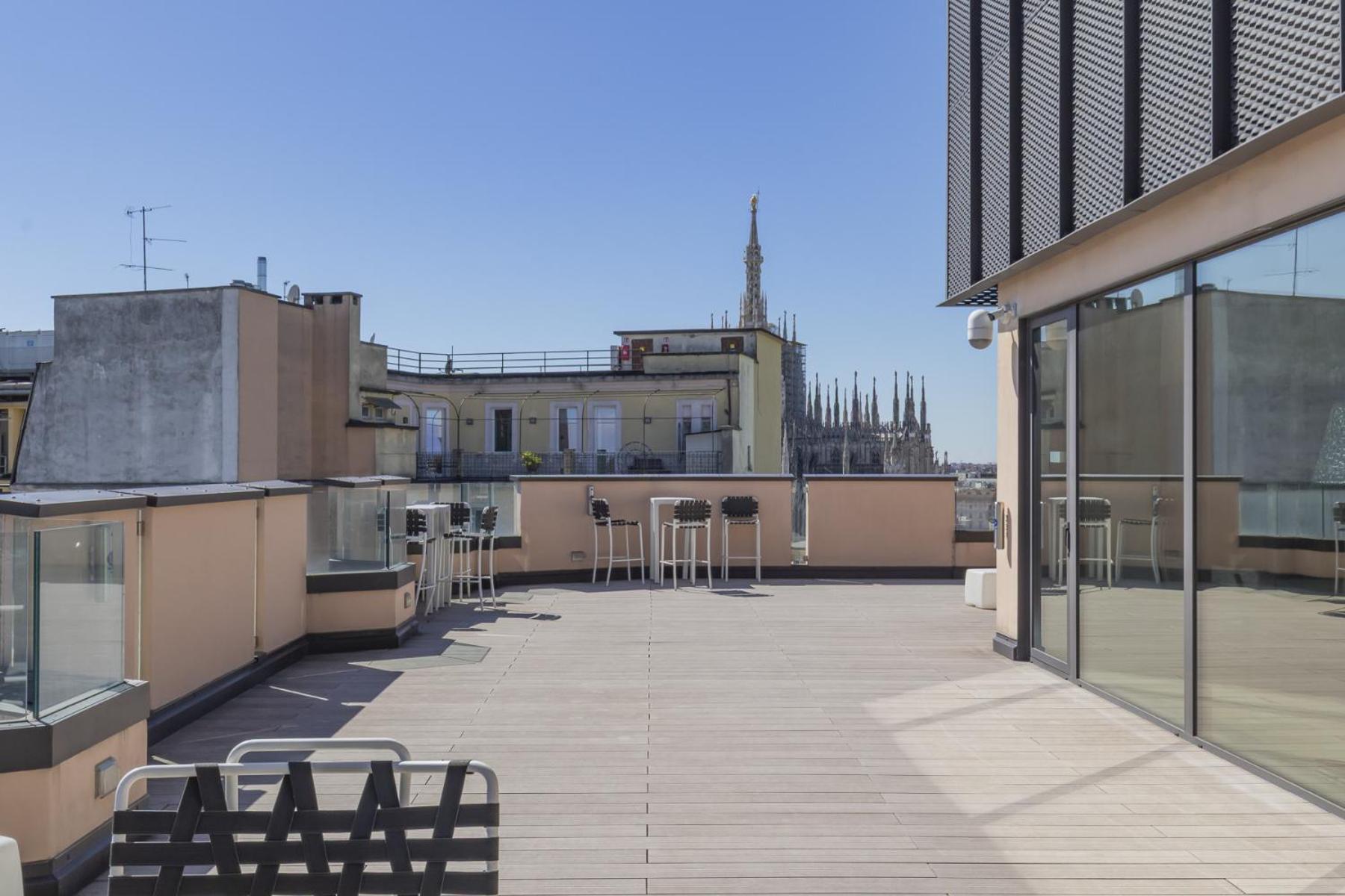 San Babila Tower With Panoramic Terrace Overlooking Duomo By Rentopolis * Milán