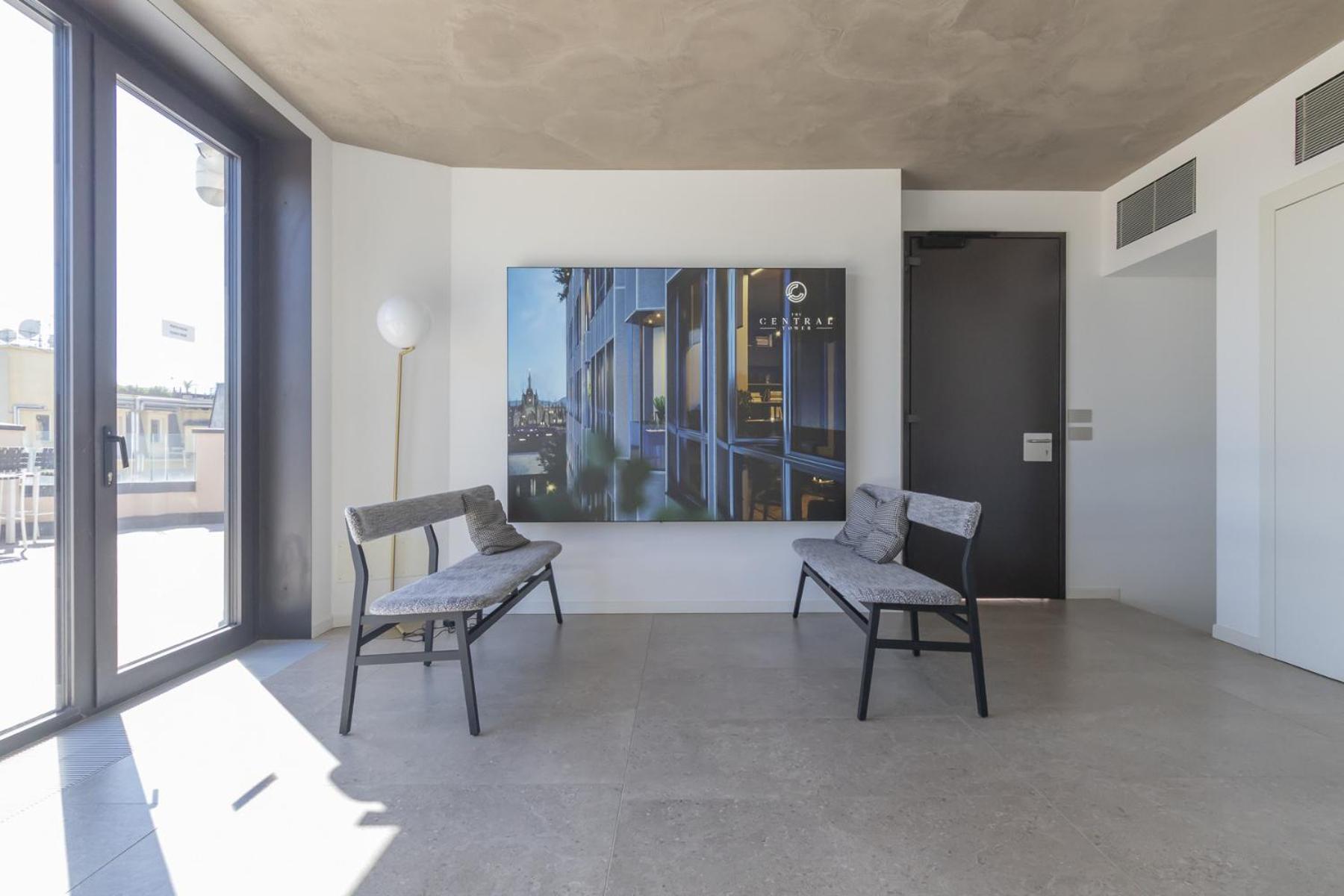 Apartamento San Babila Tower With Panoramic Terrace Overlooking Duomo By Rentopolis Milán